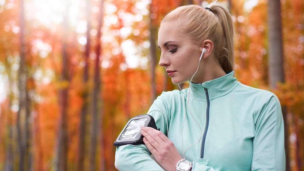wearable health devices

fitness trackers

smart health devices

digital health gadgets

health wearables