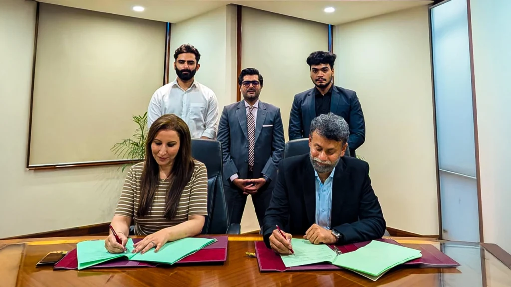 MedIQ Smart Healthcare and Jubilee General Insurance partnership signing ceremony for cashless OPD coverage in Pakistan Jubilee General Insurance health insurance collaboration with MedIQ Smart Healthcare Digital healthcare ecosystem Pakistan MedIQ Smart Healthcare partnership with Jubilee General Insurance Corporate health insurance solutions in Pakistan by Jubilee General and MedIQ